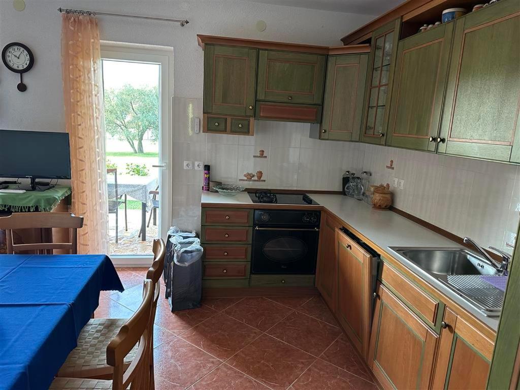 App Trinodis Apartment Basanija