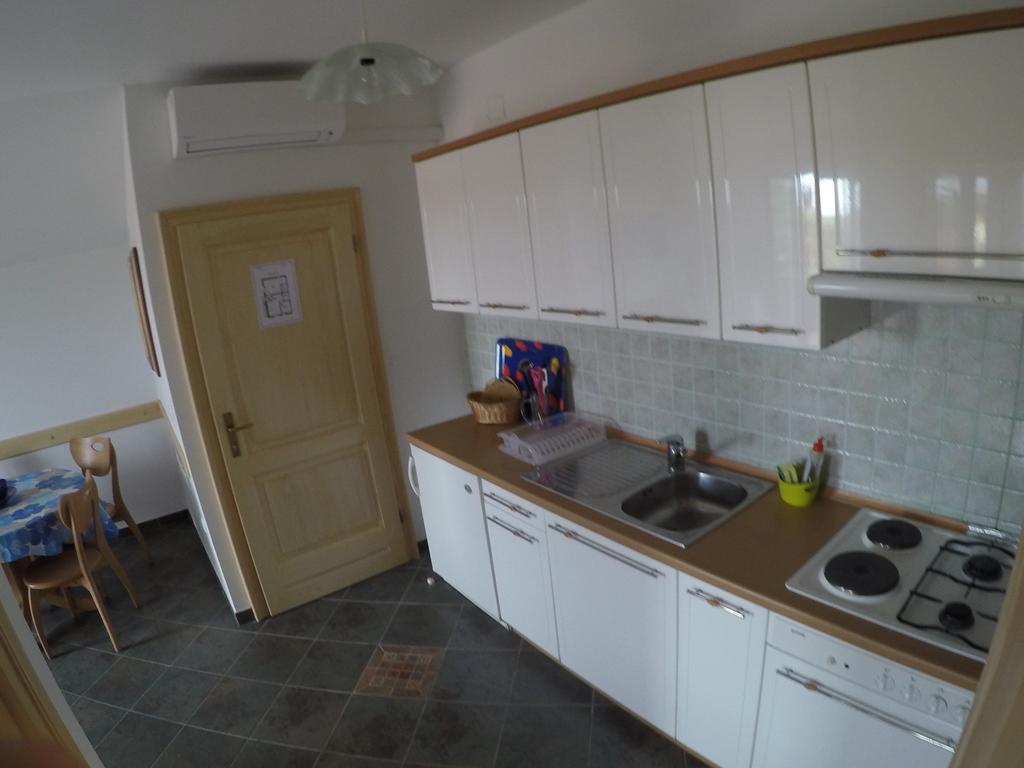 Apartment App Trinodis Basanija