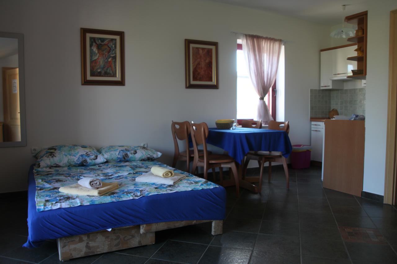 App Trinodis *